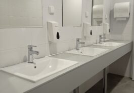 Blaty sanitarne pod umywalki Instytut Stomatologii w Lublinie (6)